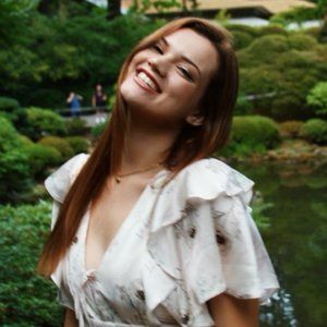 Meet your Posher, Aly